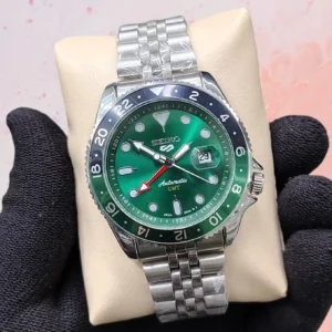 S.EIKO GMT Dive Bezel Fashionable Silver Green Colour Wrist Watch For Men